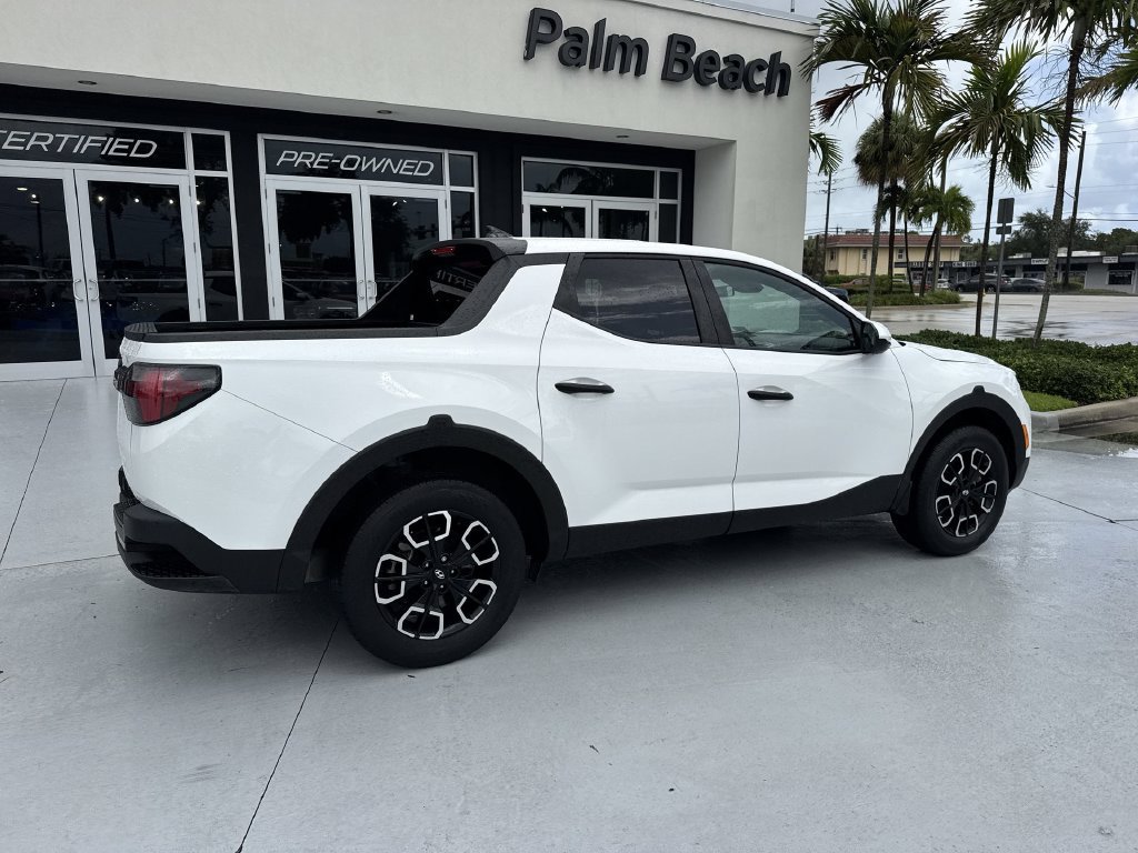 Used 2024 Hyundai Santa Cruz SE FWD image 4