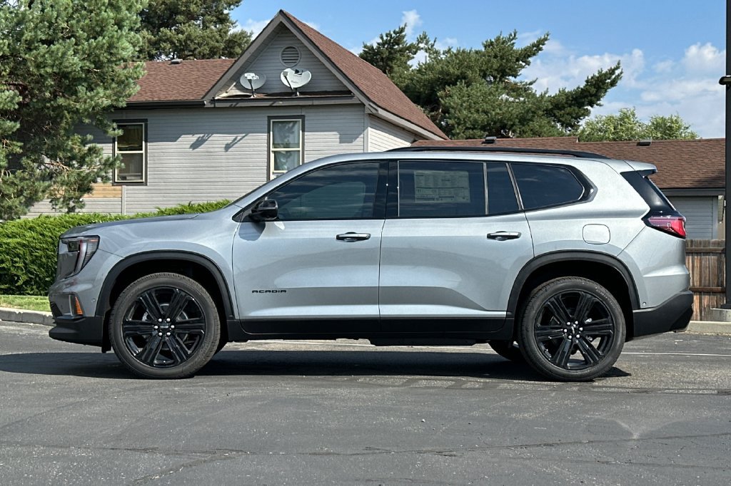 New 2026 GMC Acadia Elevation w/ Super Cruise Package AWD/4WD image 9