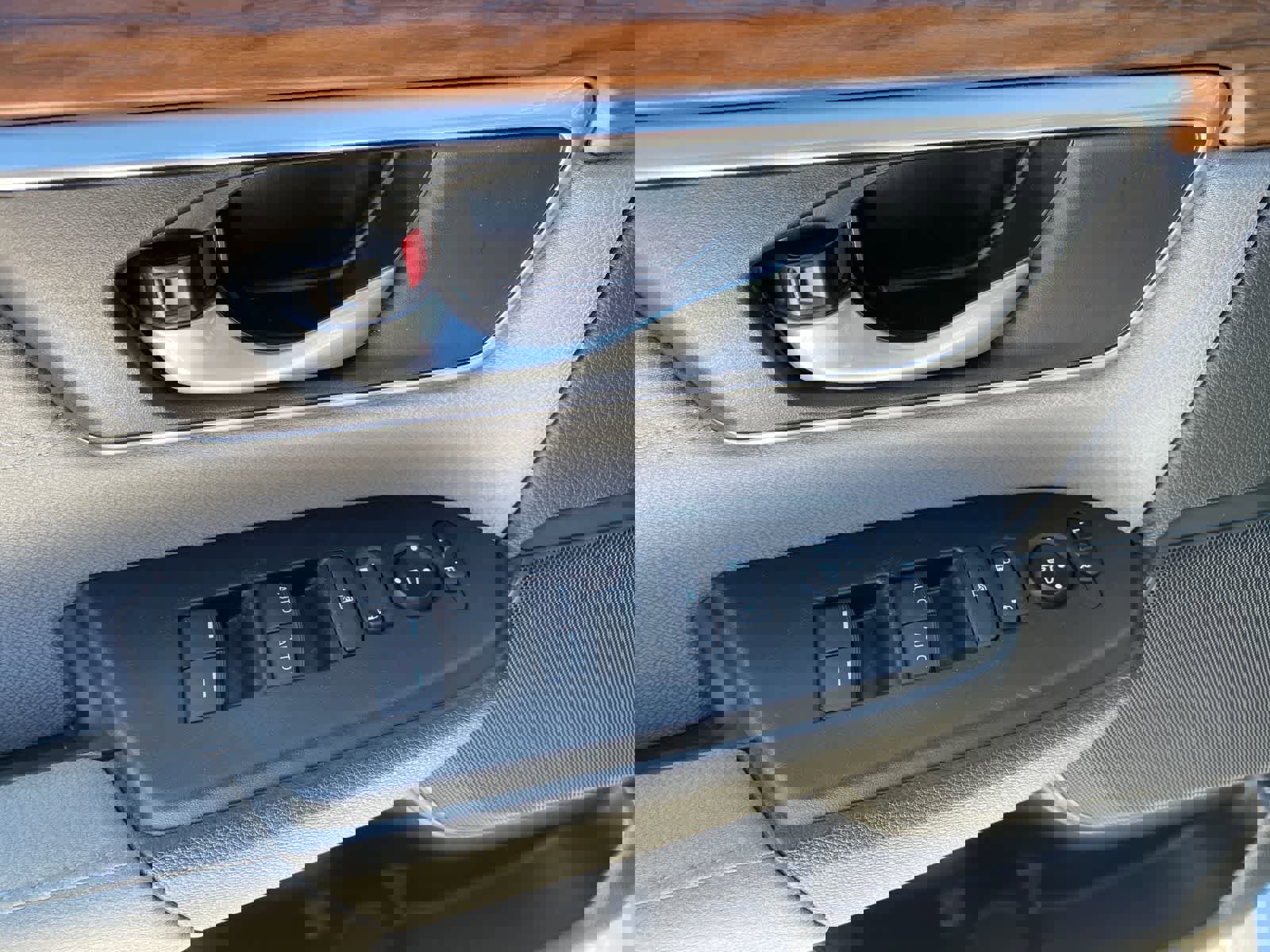 Used 2021 Honda CR-V EX image 14