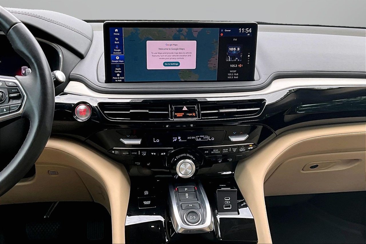 Used 2025 Acura MDX w/ Technology Package FWD image 11