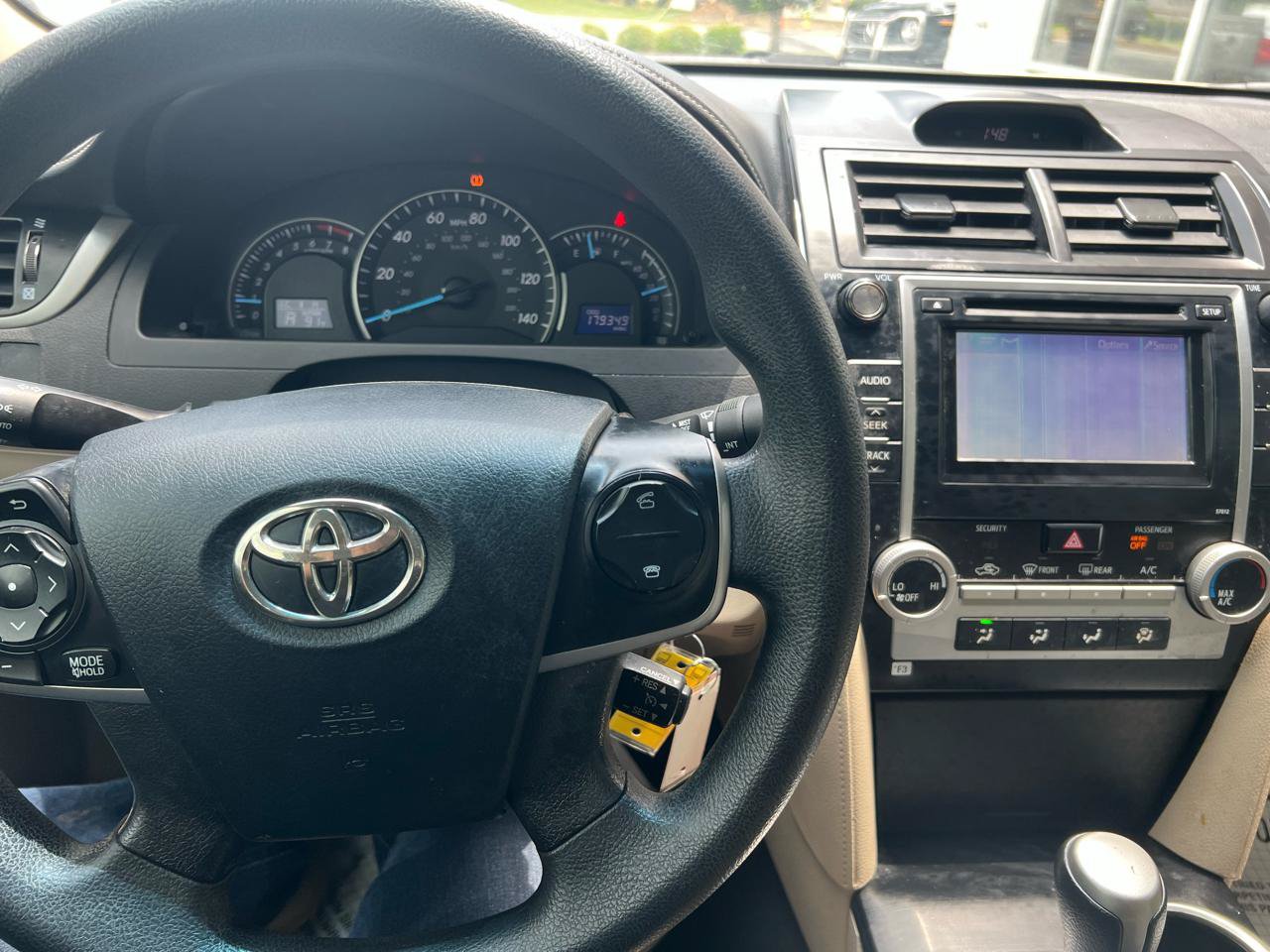 Used 2012 Toyota Camry LE FWD image 21