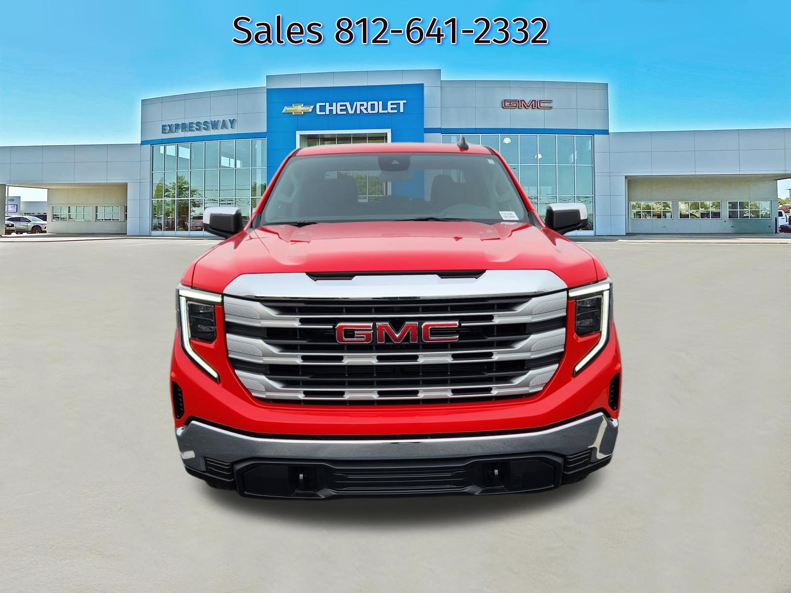 New 2026 GMC Sierra 1500 SLE image 2
