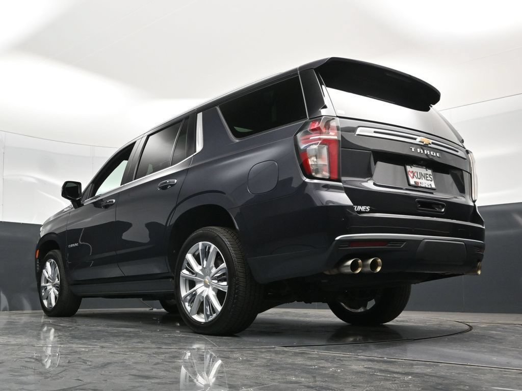 Used 2022 Chevrolet Tahoe High Country w/ Premium Package 2 AWD/4WD image 61