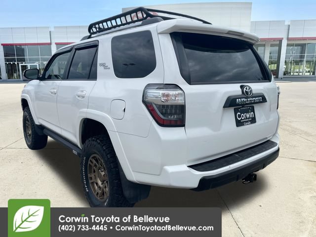 Used 2018 Toyota 4Runner TRD Off-Road Premium AWD/4WD image 3
