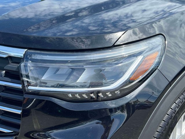 Used 2026 Ford Explorer Active AWD/4WD image 11