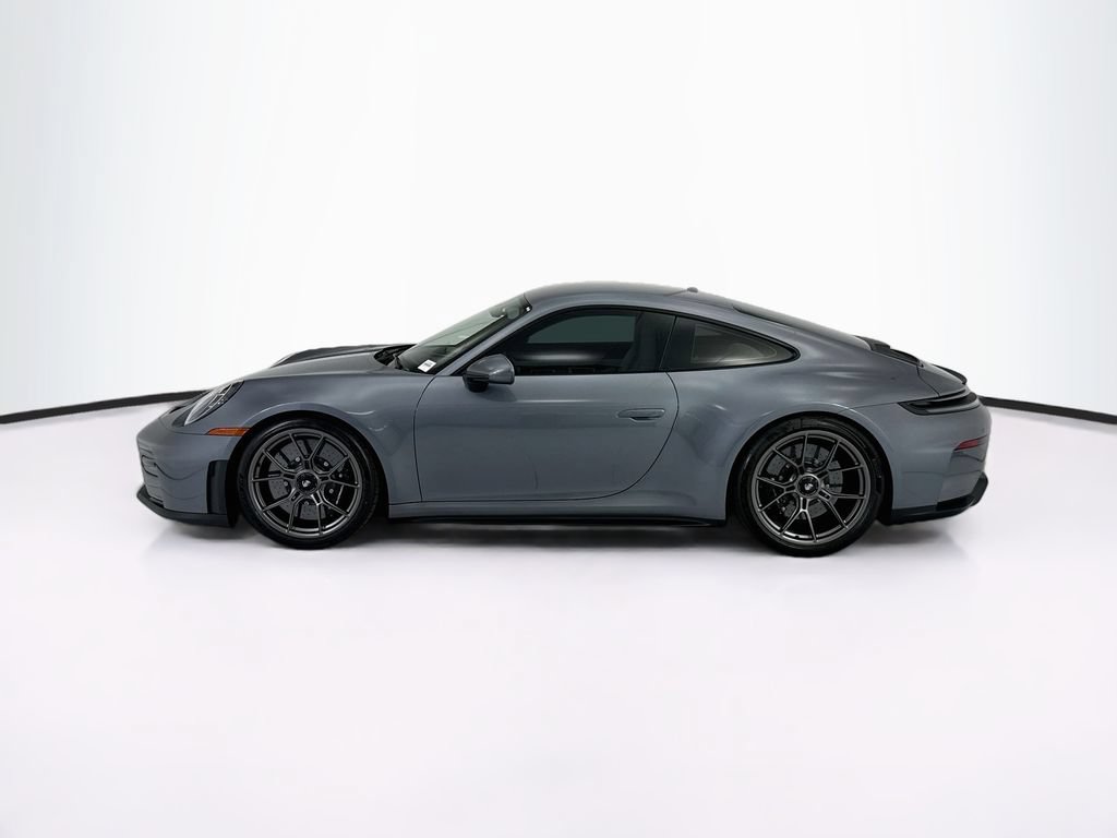 New 2026 Porsche 911 GT3 RWD image 2