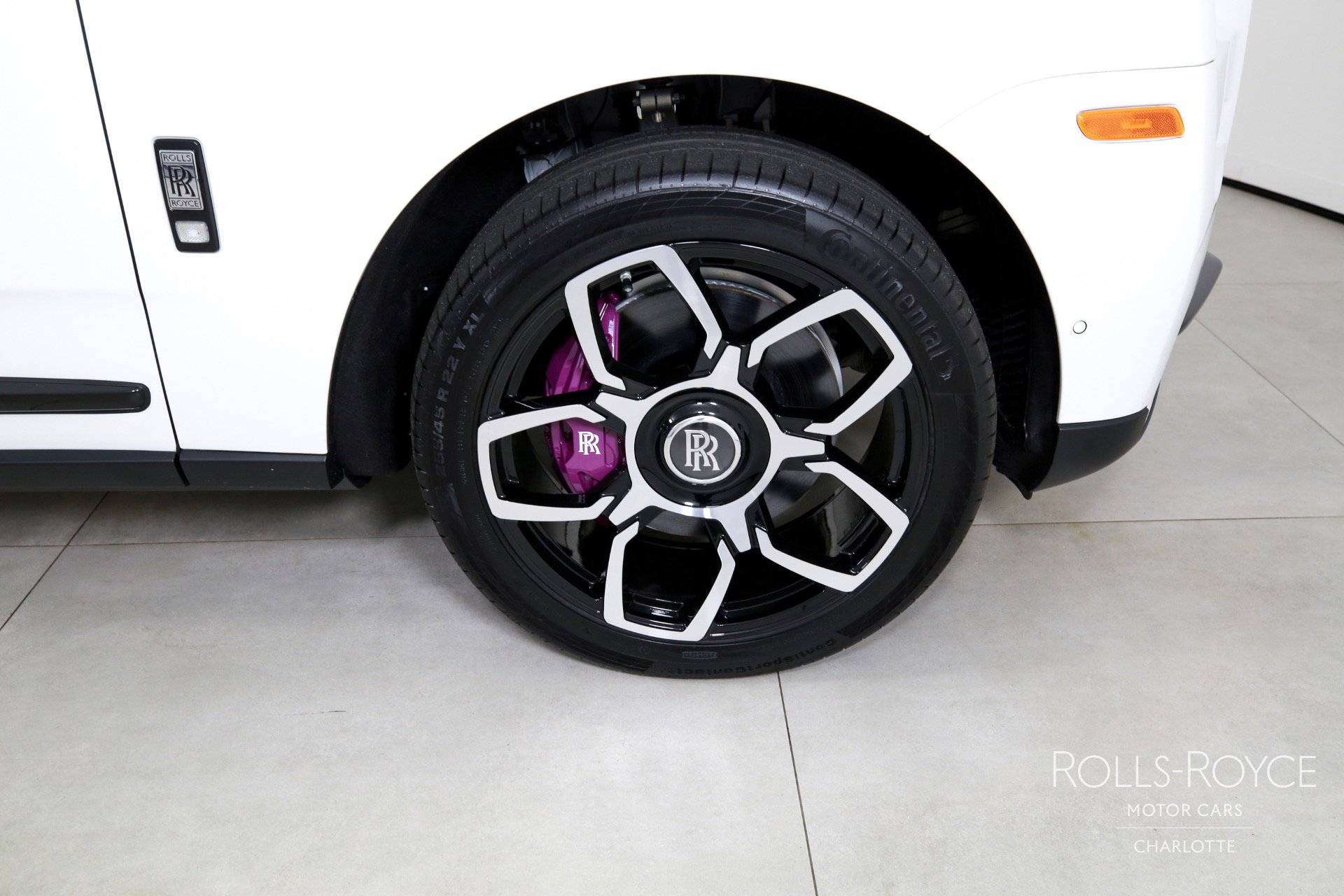 Used 2024 Rolls-Royce Cullinan image 34