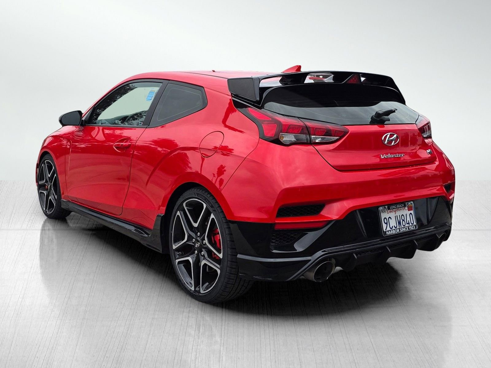Certified 2022 Hyundai Veloster N image 9