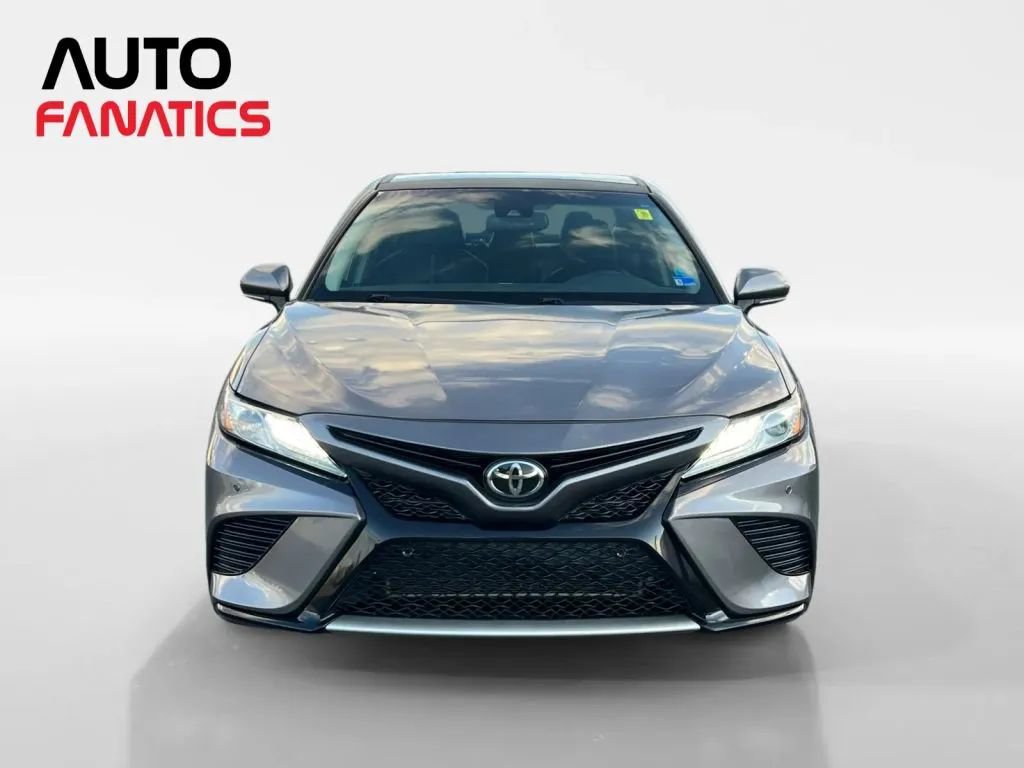 Used 2018 Toyota Camry XSE FWD image 8