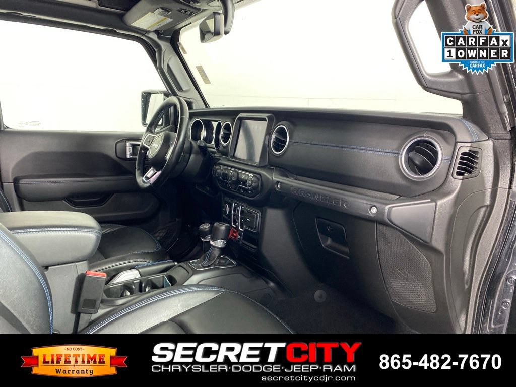 Used 2023 Jeep Wrangler Unlimited Rubicon 4xe w/ Cold Weather Group AWD/4WD image 33