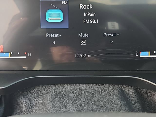 Used 2024 Jeep Grand Cherokee L Altitude image 23