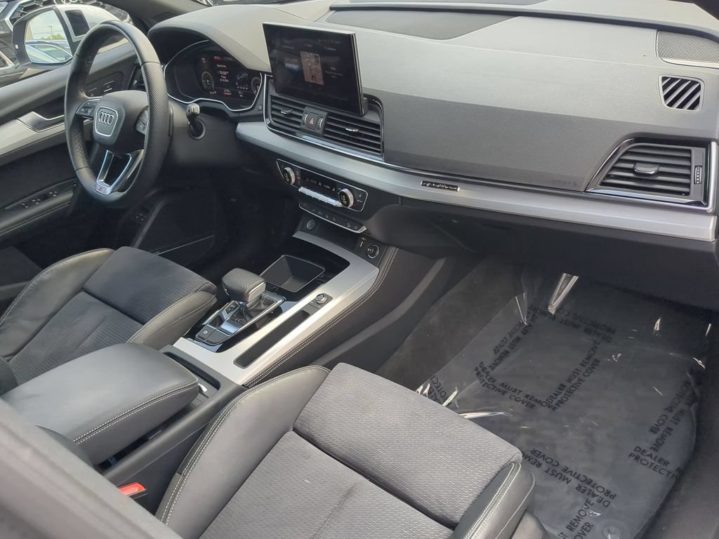 Used 2023 Audi Q5 e Prestige w/ Prestige Package AWD/4WD image 14