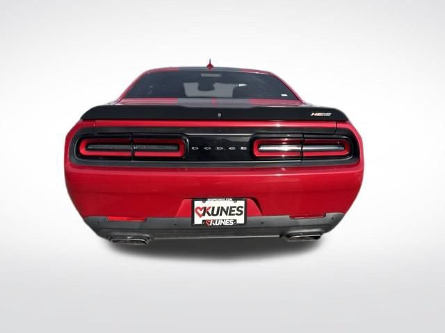 Used 2016 Dodge Challenger R/T Plus RWD image 9
