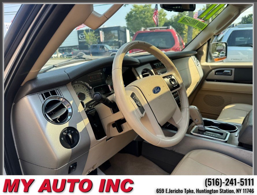 Used 2011 Ford Expedition XLT w/ 202A Rapid Spec Order Code AWD/4WD image 25
