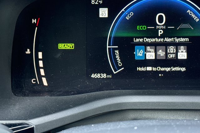Used 2025 Toyota Camry LE FWD image 32