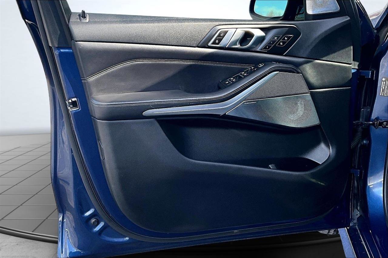 Used 2019 BMW X5 xDrive40i w/ M Sport Package image 20