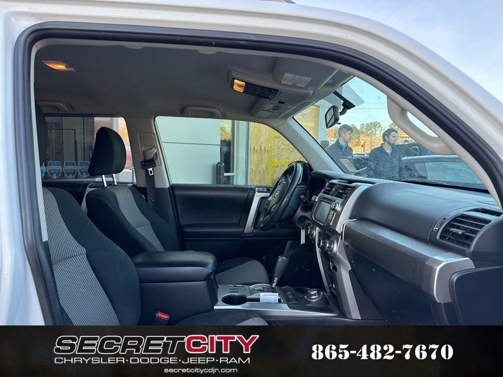 Used 2018 Toyota 4Runner SR5 image 12