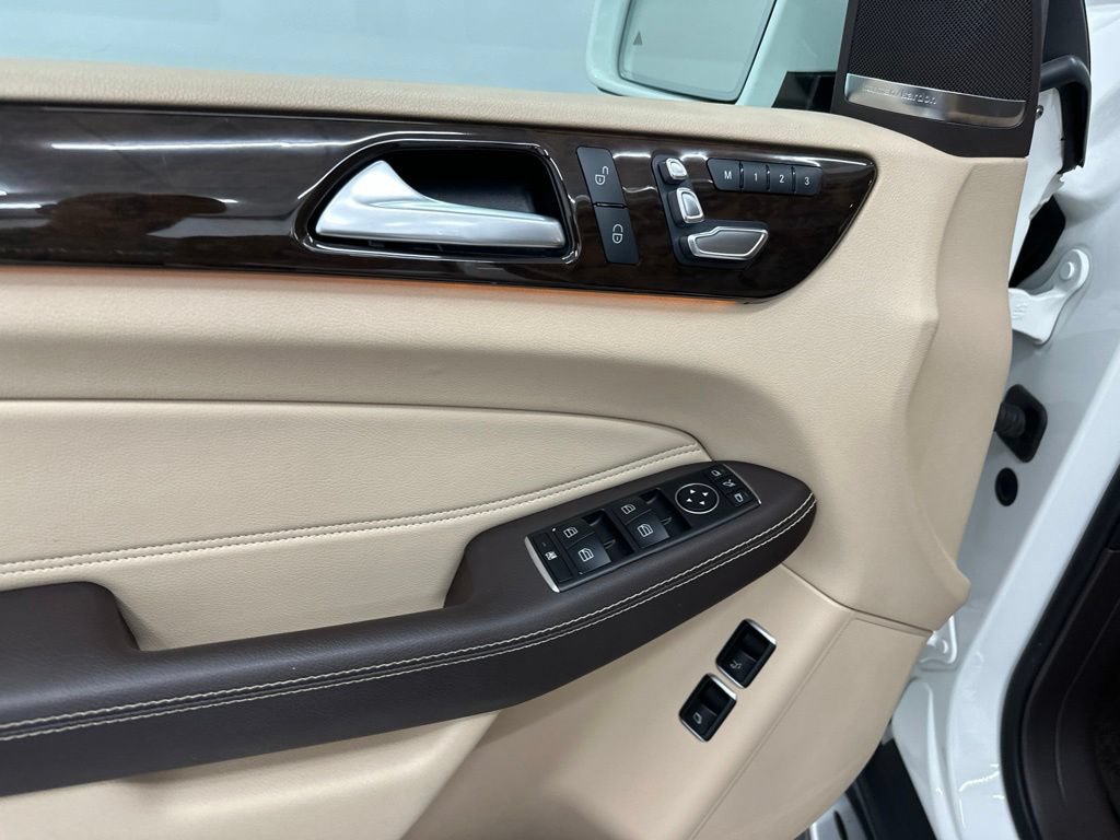 Used 2019 Mercedes-Benz GLS 450 4MATIC image 11