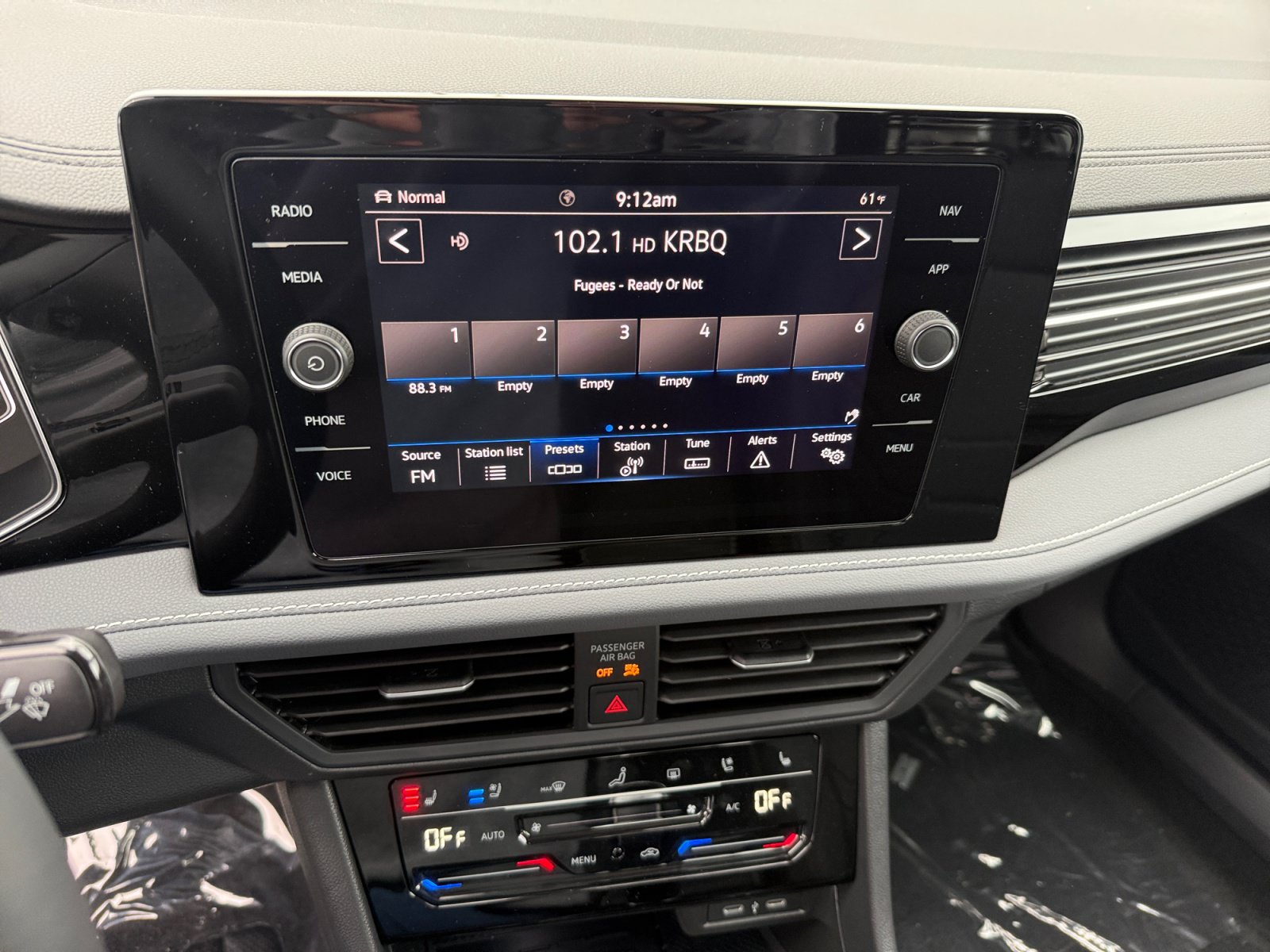 New 2027 Volkswagen Jetta SEL FWD image 12