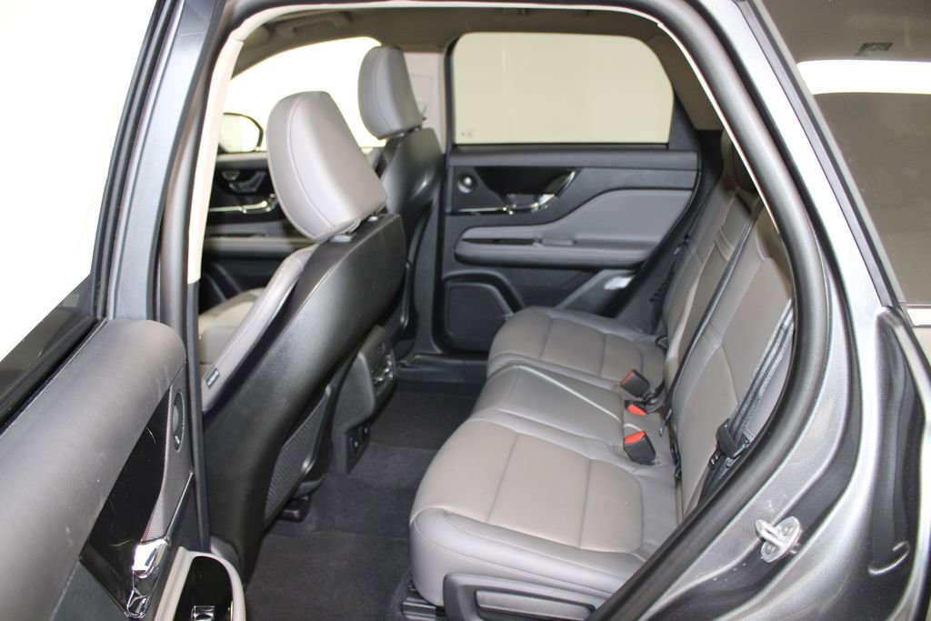 New 2026 Lincoln Corsair Reserve image 25