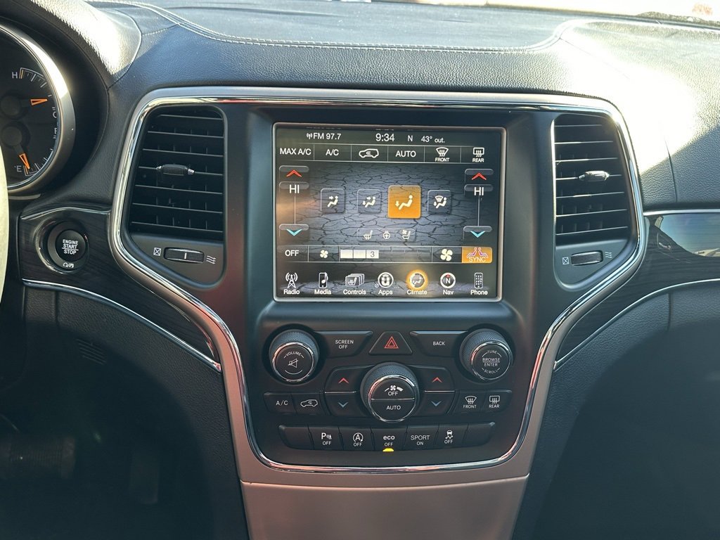 Used 2017 Jeep Grand Cherokee Overland image 30
