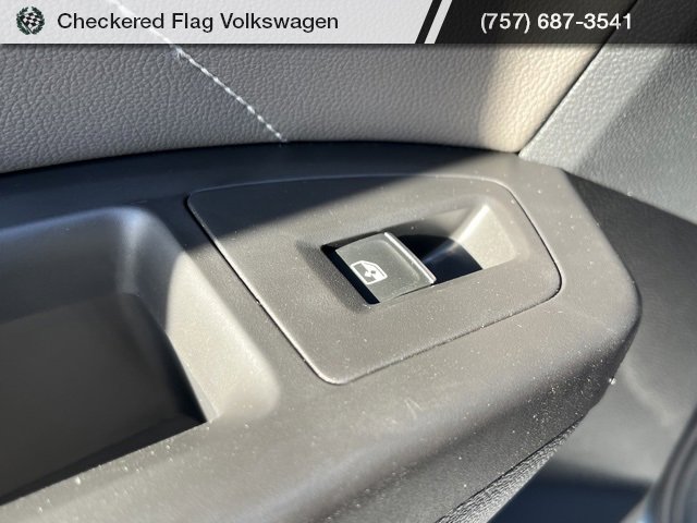 Used 2022 Volkswagen Atlas Cross Sport SE image 29