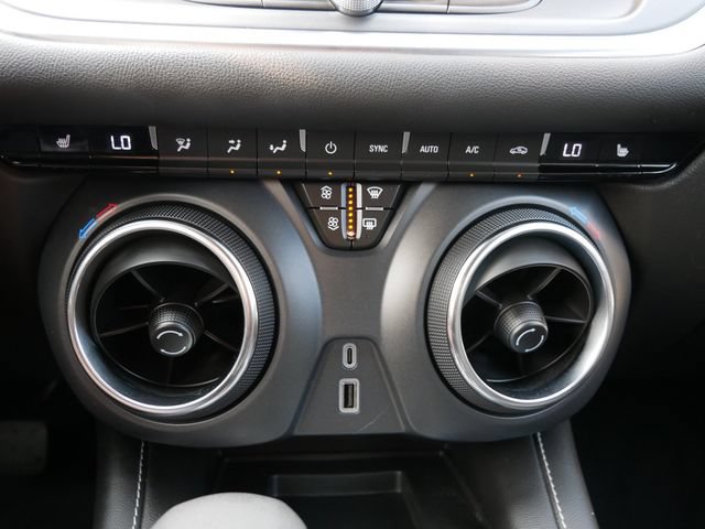 Used 2024 Chevrolet Blazer LT w/ Convenience Package AWD/4WD image 17