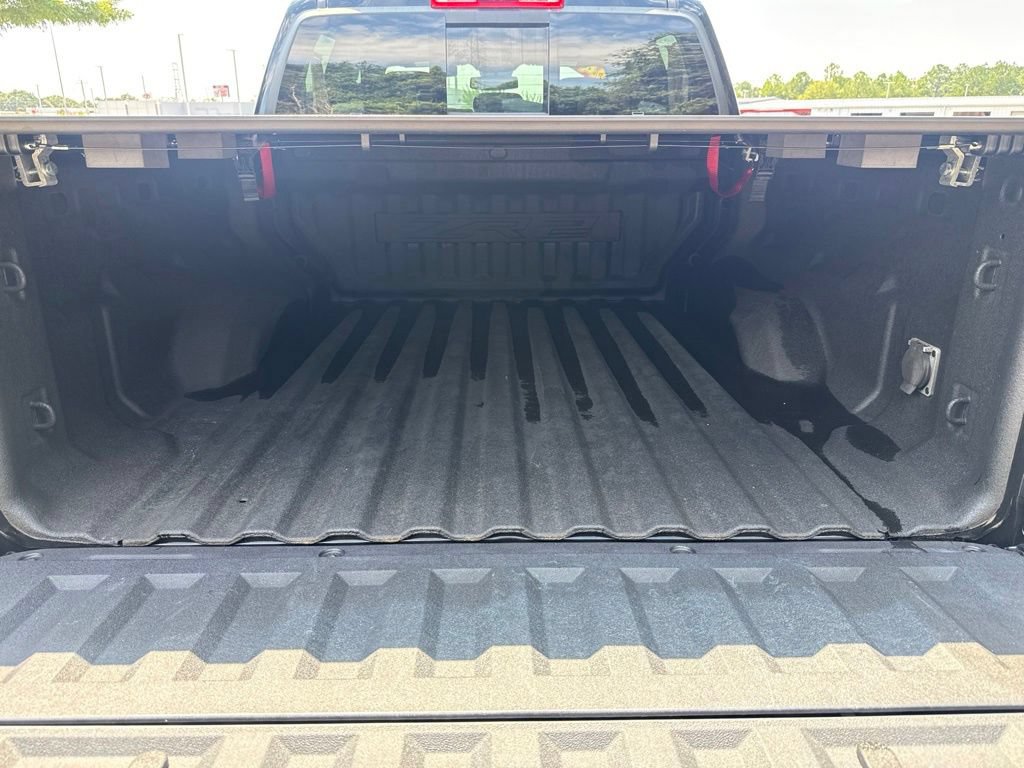 Used 2024 Chevrolet Colorado ZR2 AWD/4WD image 19