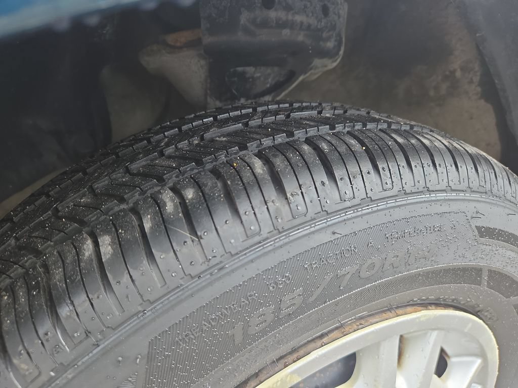 Used 1995 Subaru Legacy L AWD/4WD image 11