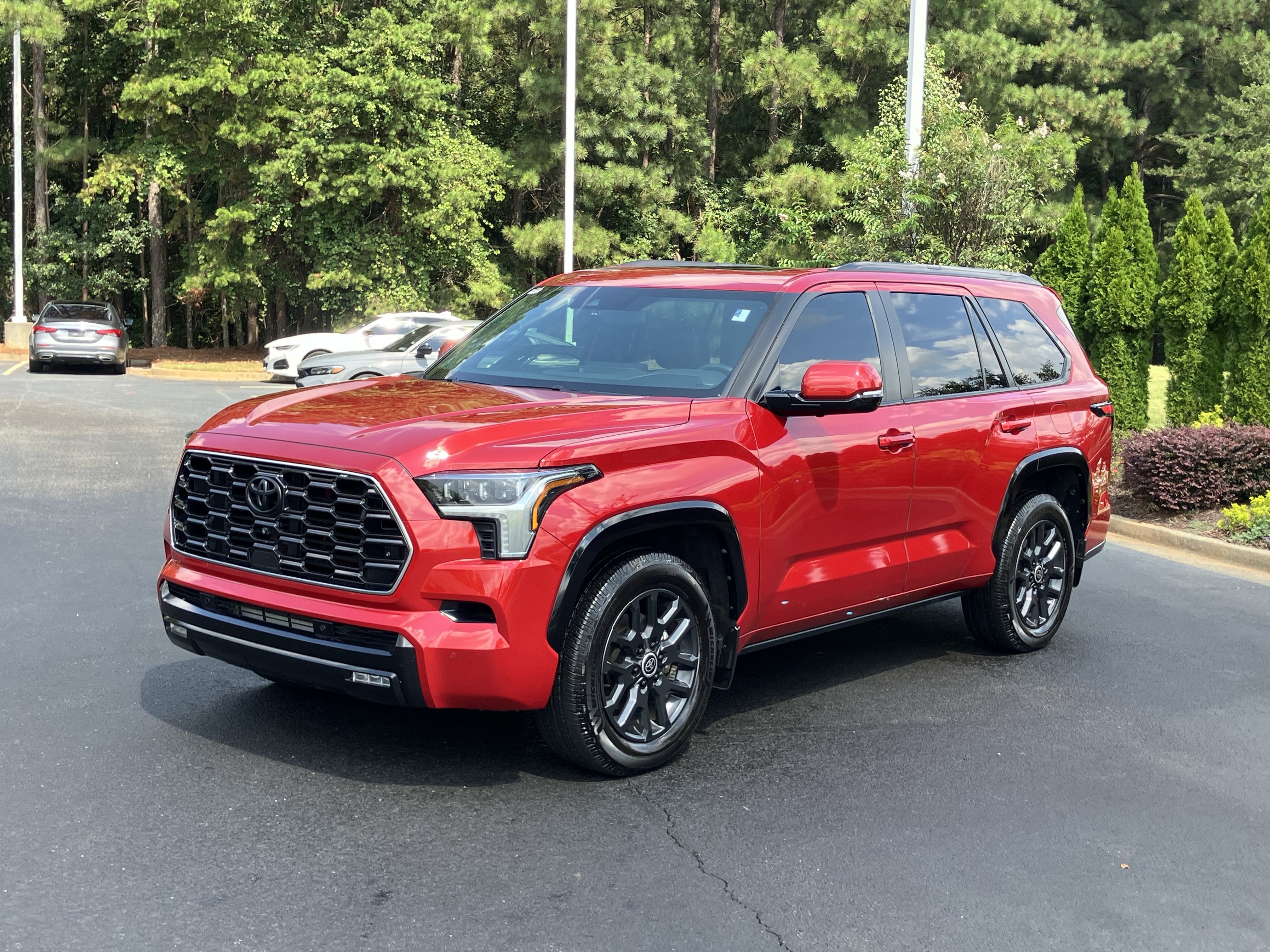 Used 2024 Toyota Sequoia Platinum AWD/4WD image 6