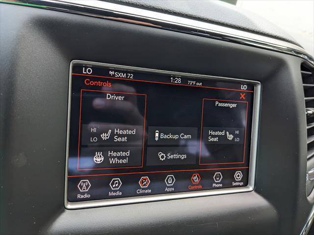 Used 2019 Jeep Grand Cherokee Laredo w/ Security & Convenience Group AWD/4WD image 27
