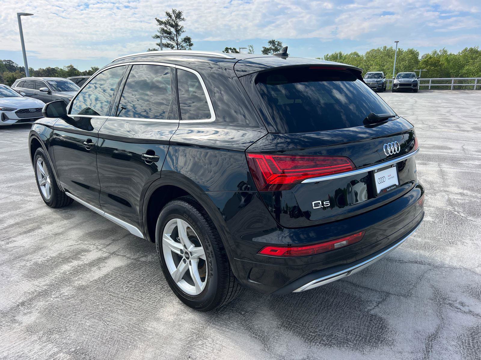 Used 2021 Audi Q5 2.0T Premium w/ Convenience Package AWD/4WD image 7