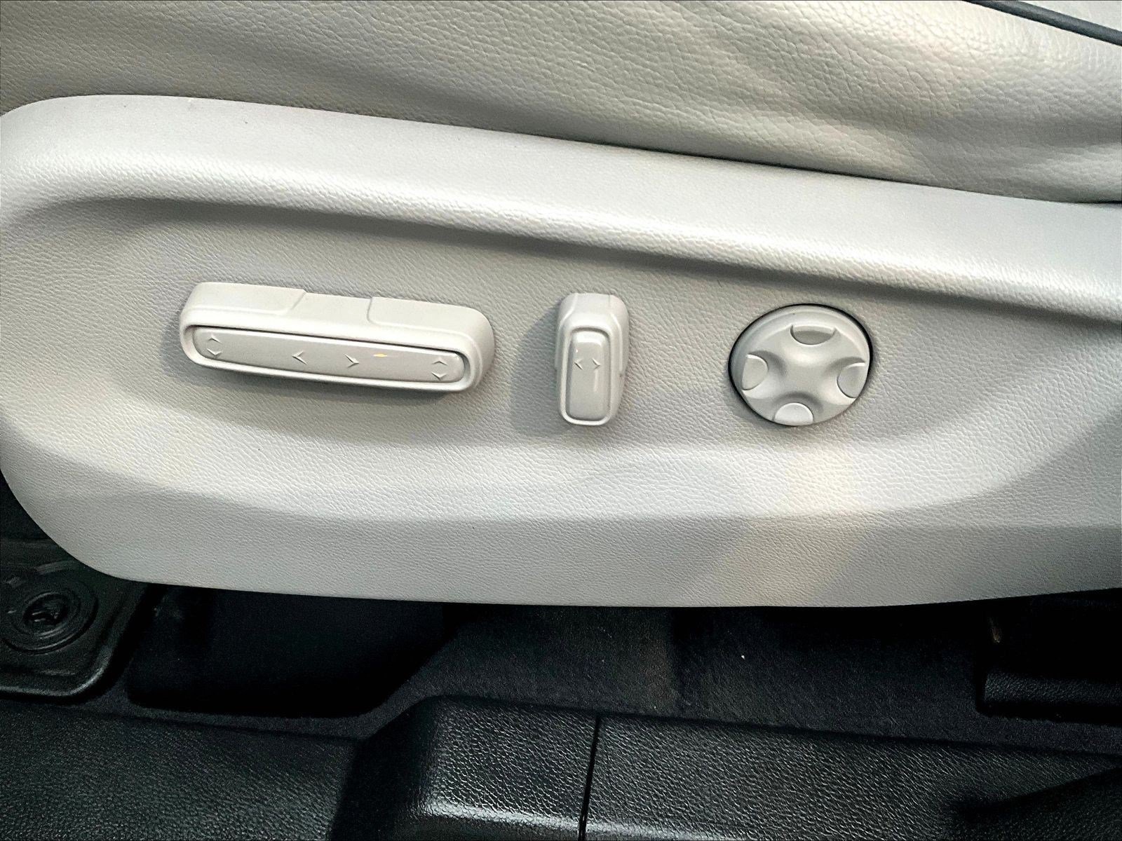 Used 2022 Honda Odyssey Elite image 37