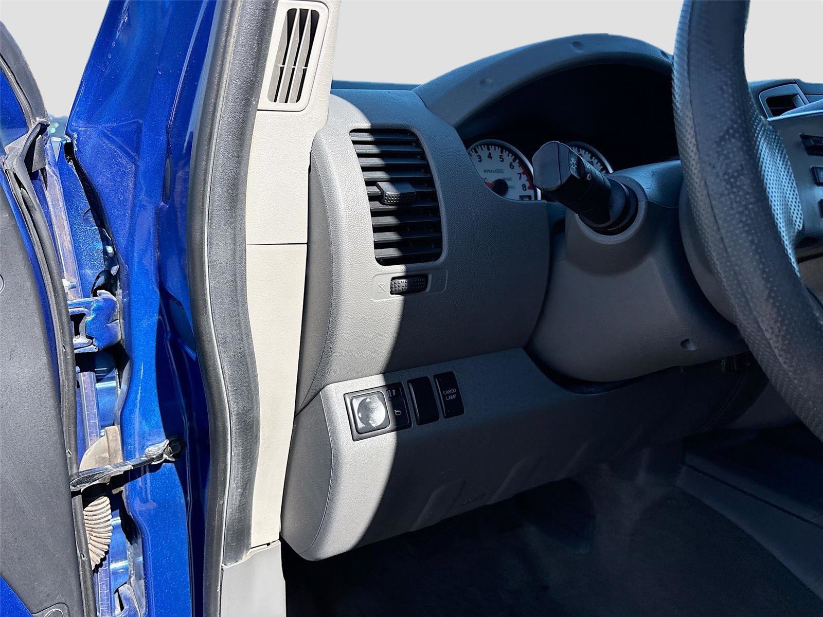 Used 2013 Nissan Frontier Desert Runner image 10