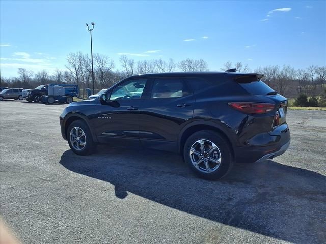 Used 2025 Chevrolet Blazer LT image 28