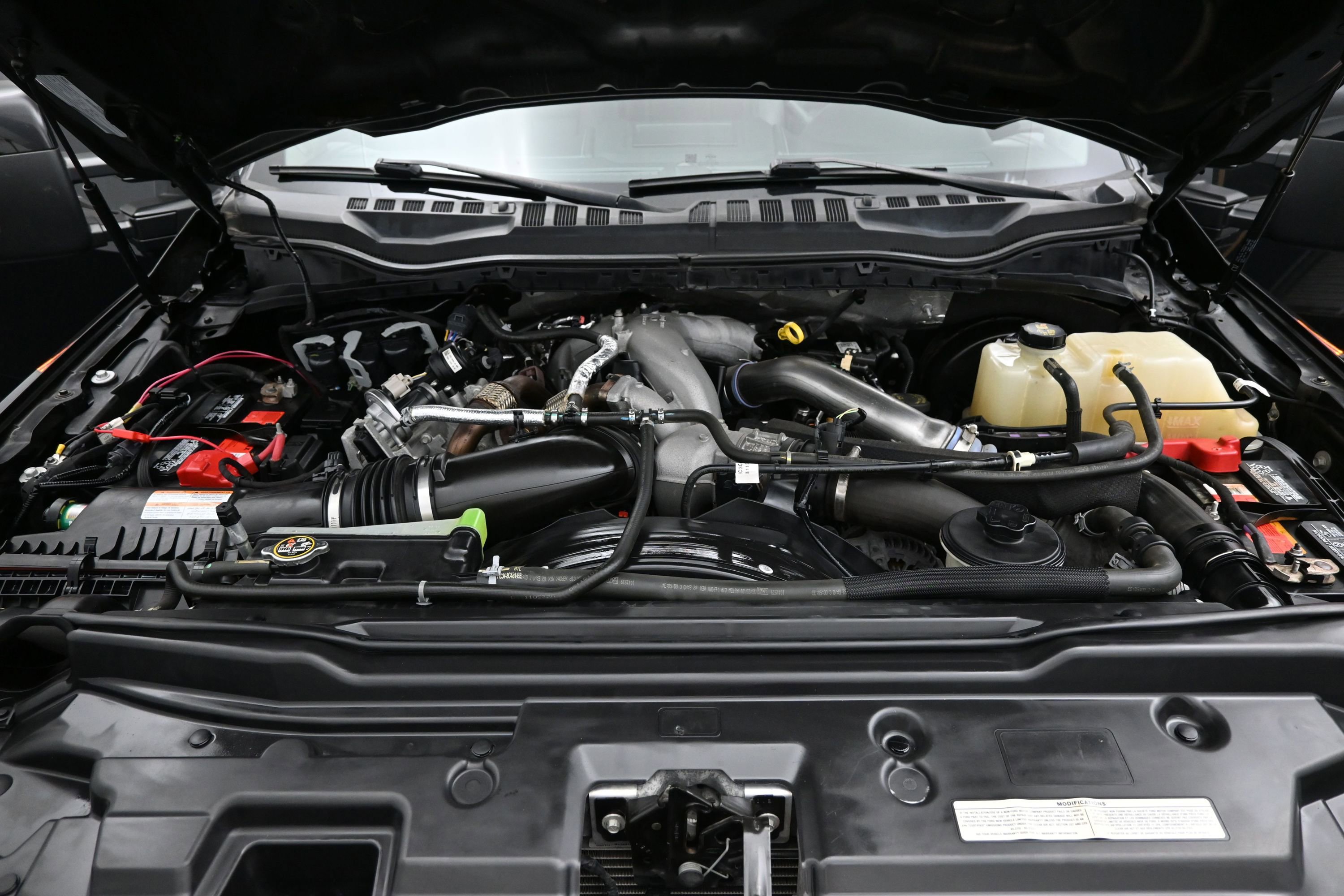 Used 2021 Ford F250 Lariat AWD/4WD image 8