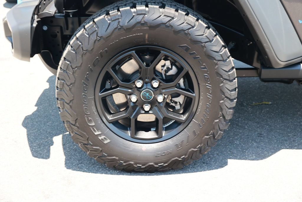 Used 2024 Jeep Wrangler Unlimited AWD/4WD image 12