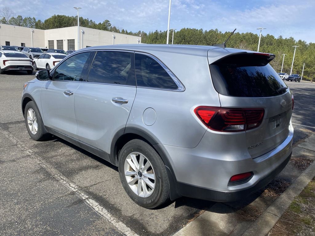 Used 2019 Kia Sorento L image 2