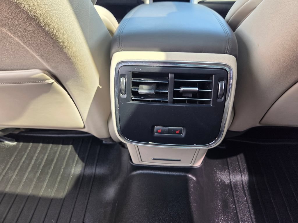 Used 2019 Lincoln Continental Select w/ Continental Climate Package AWD/4WD image 49