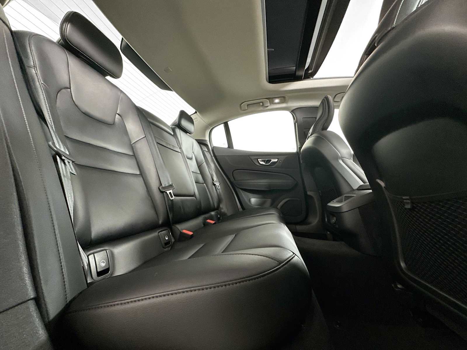 Used 2025 Volvo S60 B5 Core image 25