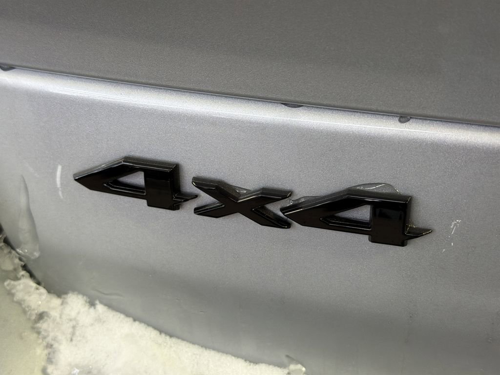 New 2025 Jeep Grand Cherokee Limited image 6