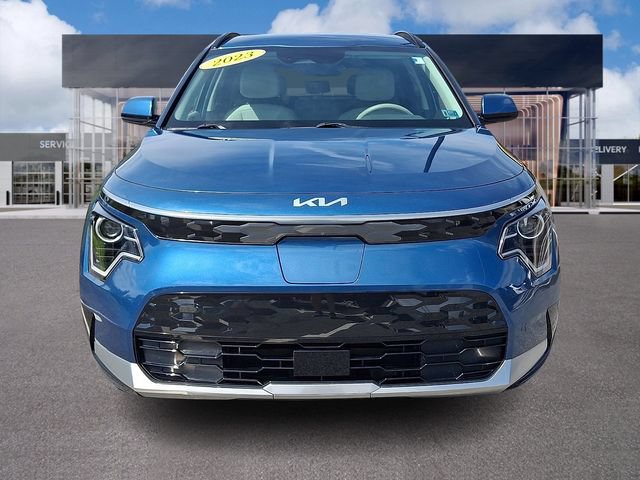 Used 2023 Kia Niro Wind w/ Wind Preserve Package FWD image 2