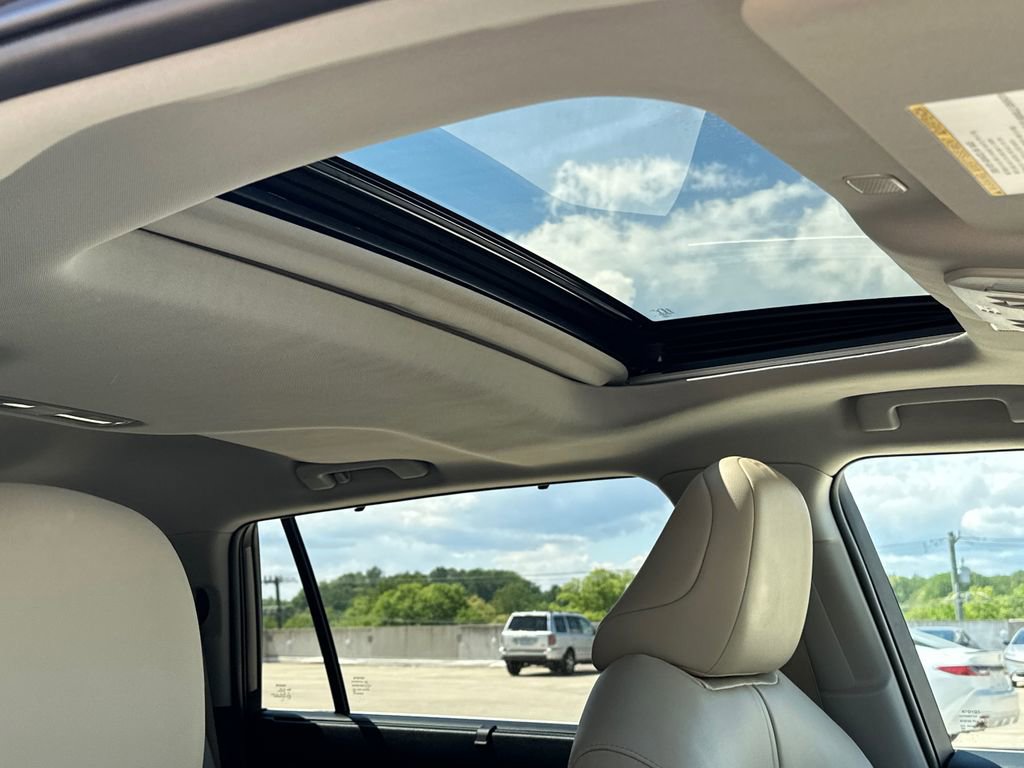 Used 2023 Toyota Highlander XLE image 22