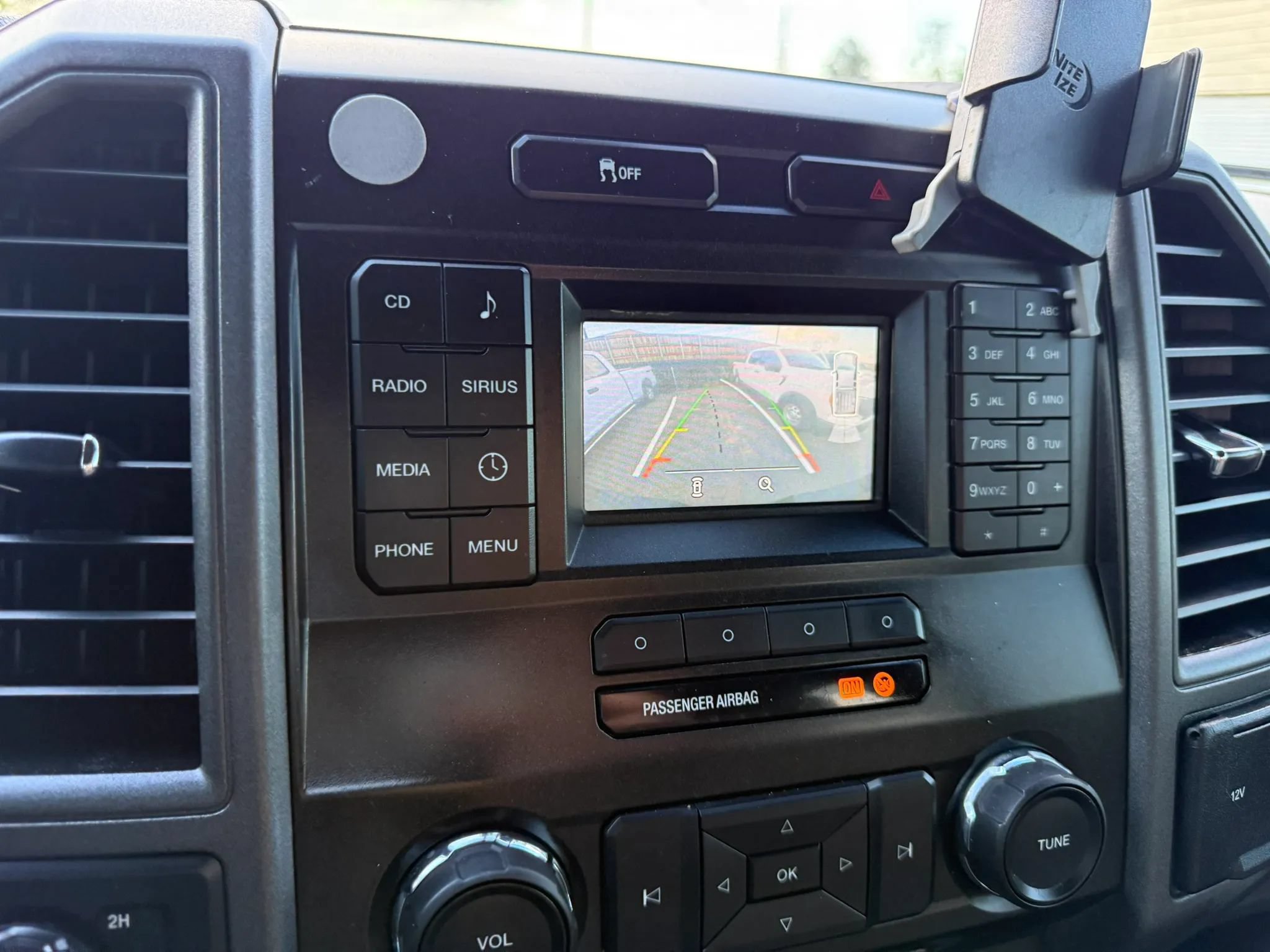 Used 2018 Ford F250 XL w/ Power Equipment Group AWD/4WD image 34