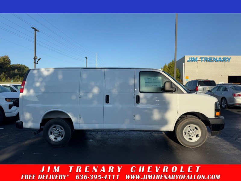 New 2025 Chevrolet Express 3500 Extended w/ Driver Convenience Package