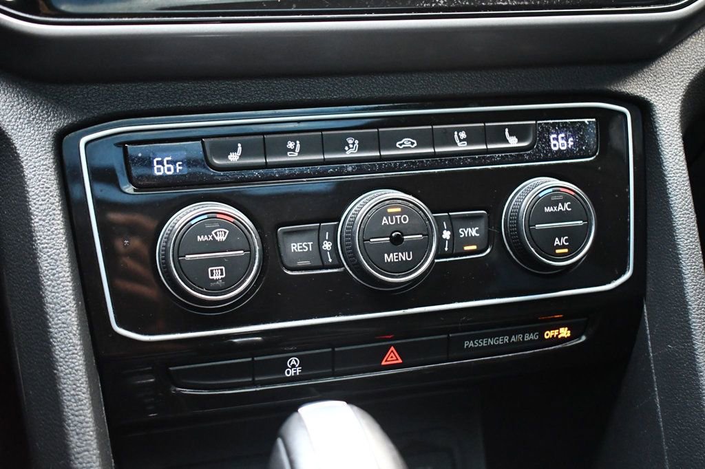 Used 2021 Volkswagen Atlas SEL Premium image 33