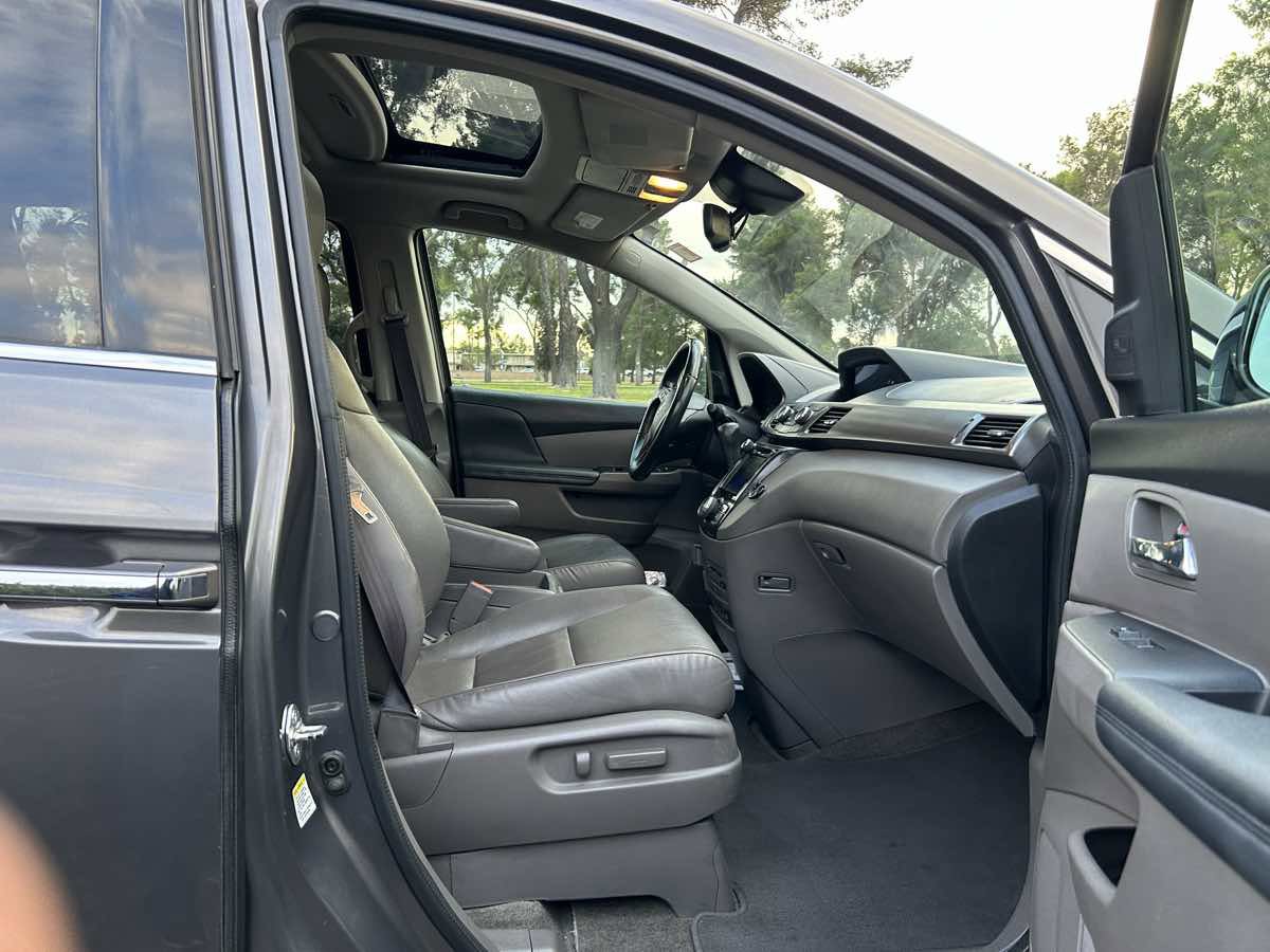 Used 2015 Honda Odyssey Touring image 20