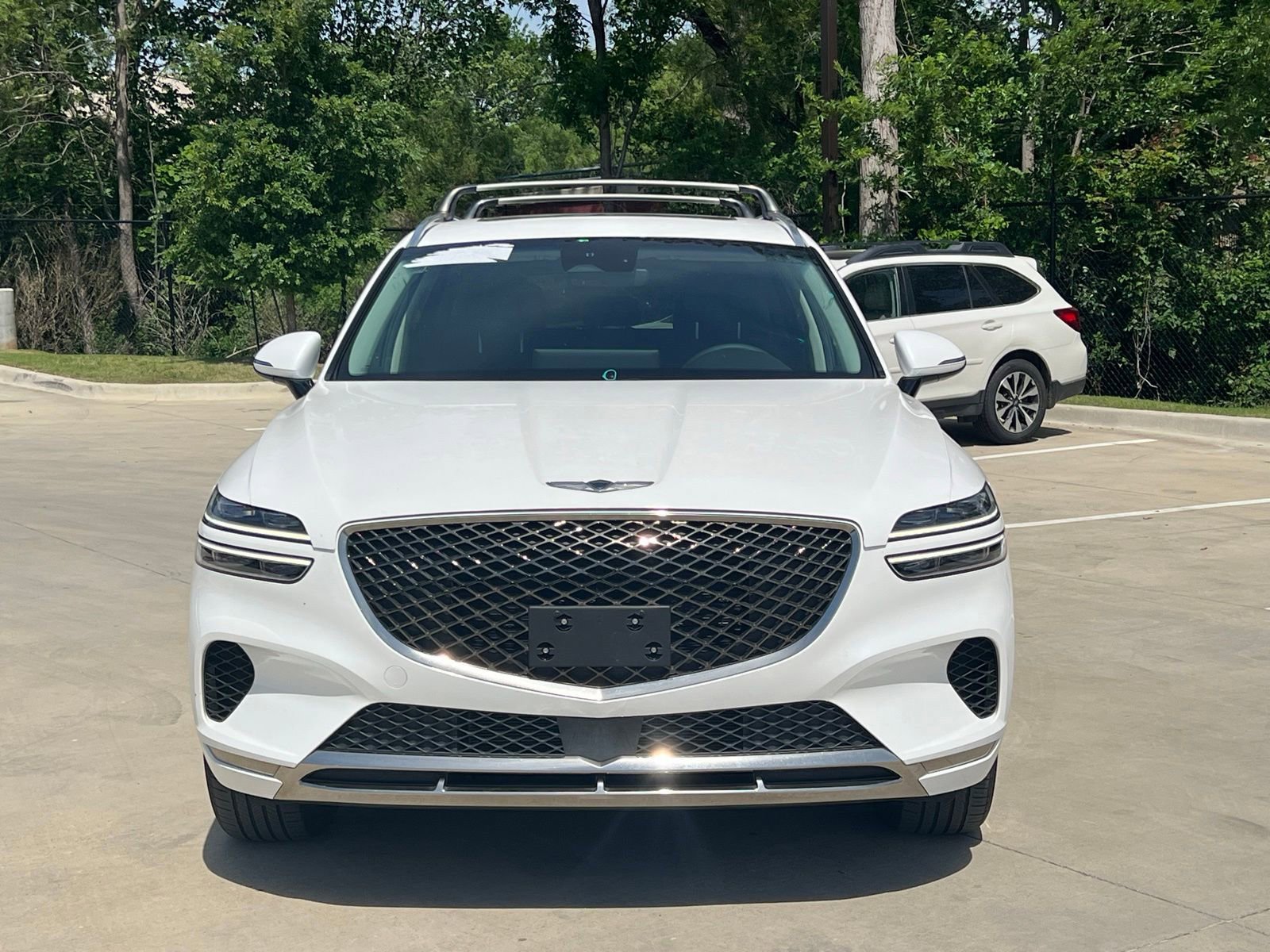 Used 2023 Genesis GV70 2.5T w/ Select Package AWD/4WD image 2