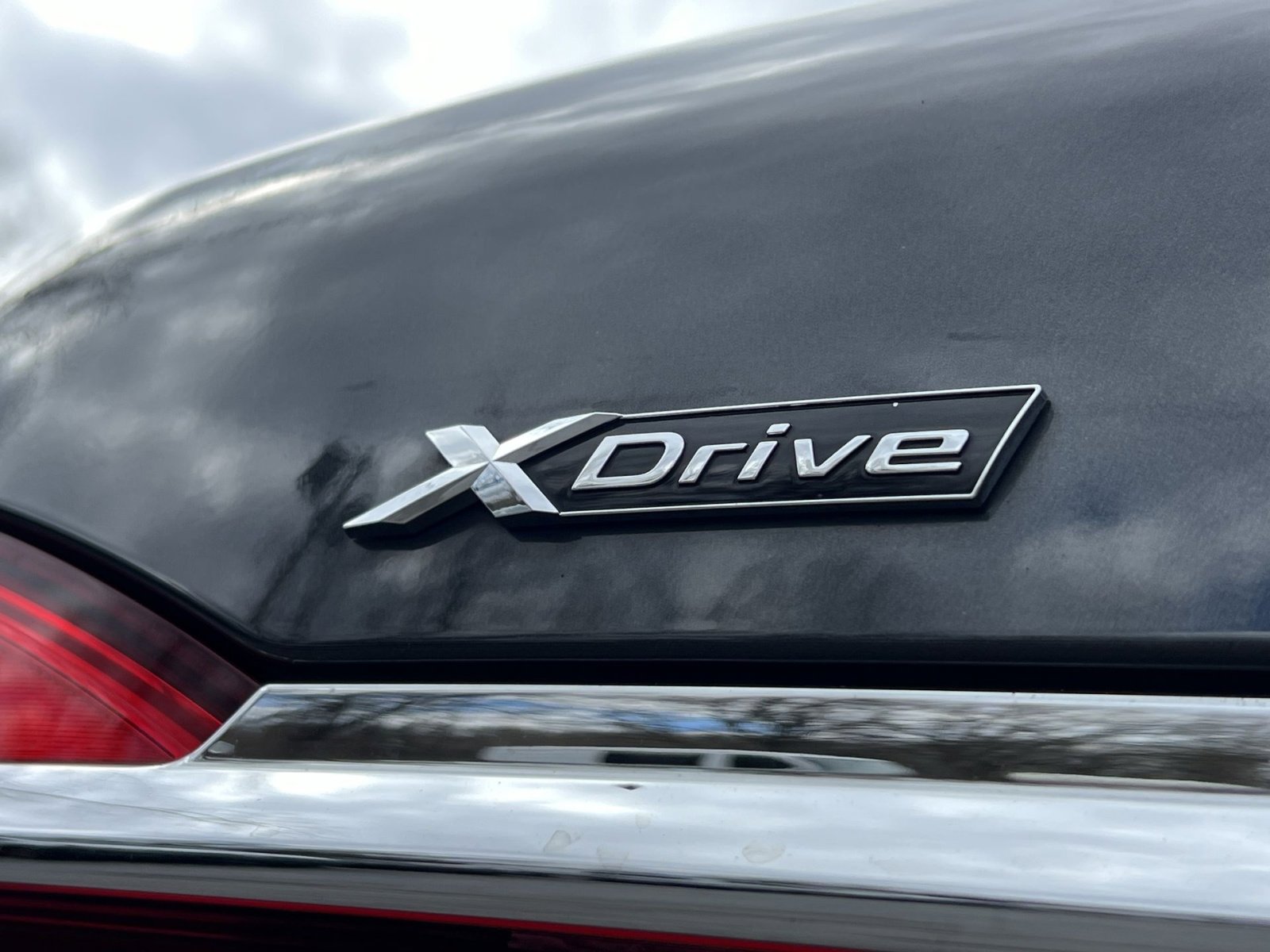 Used 2017 BMW 740i xDrive image 28