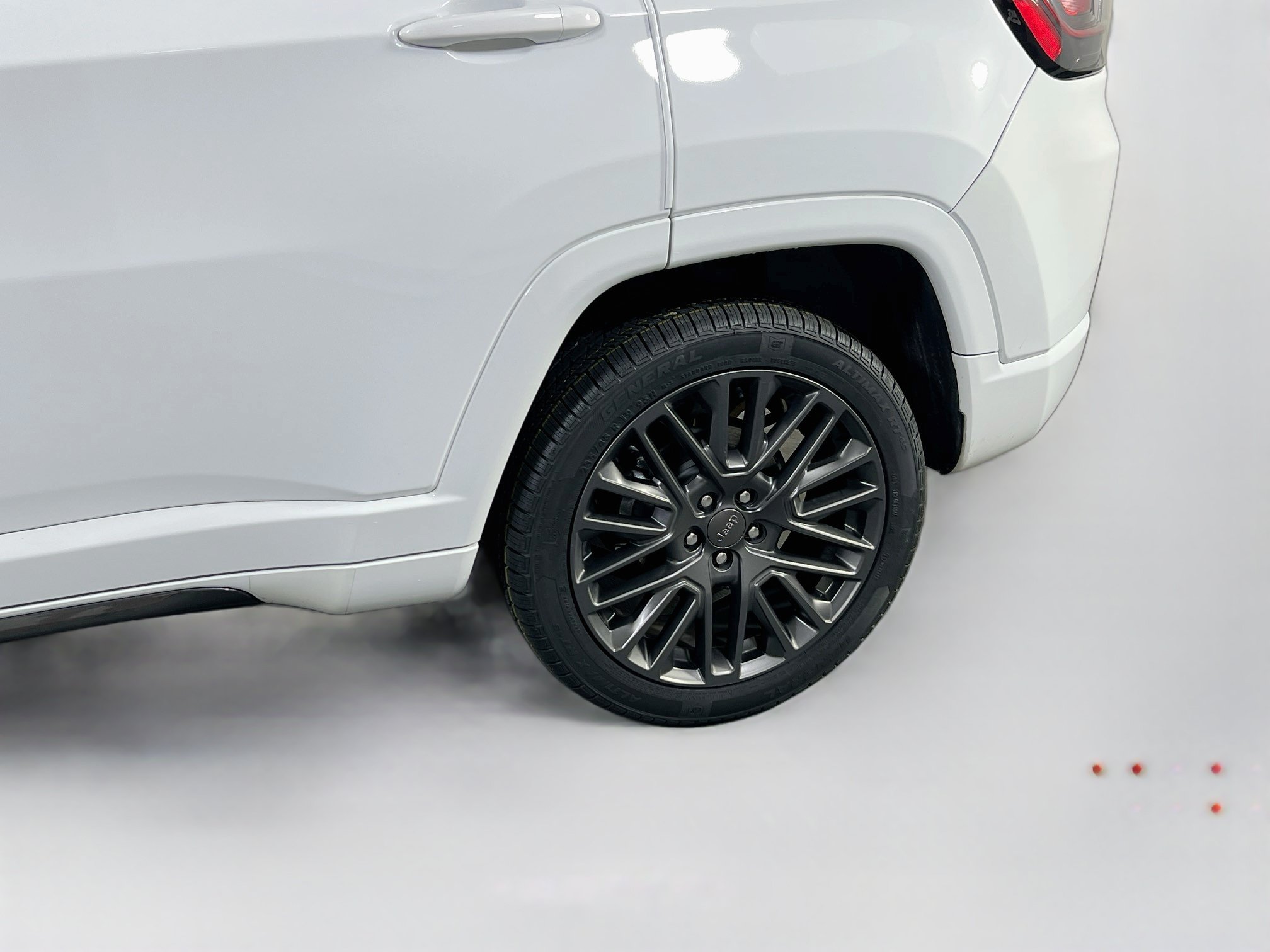 Used 2022 Jeep Compass High Altitude AWD/4WD image 30